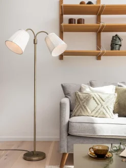 AMY Golvlampa Flex 2-Arm 150cm Antikmässing