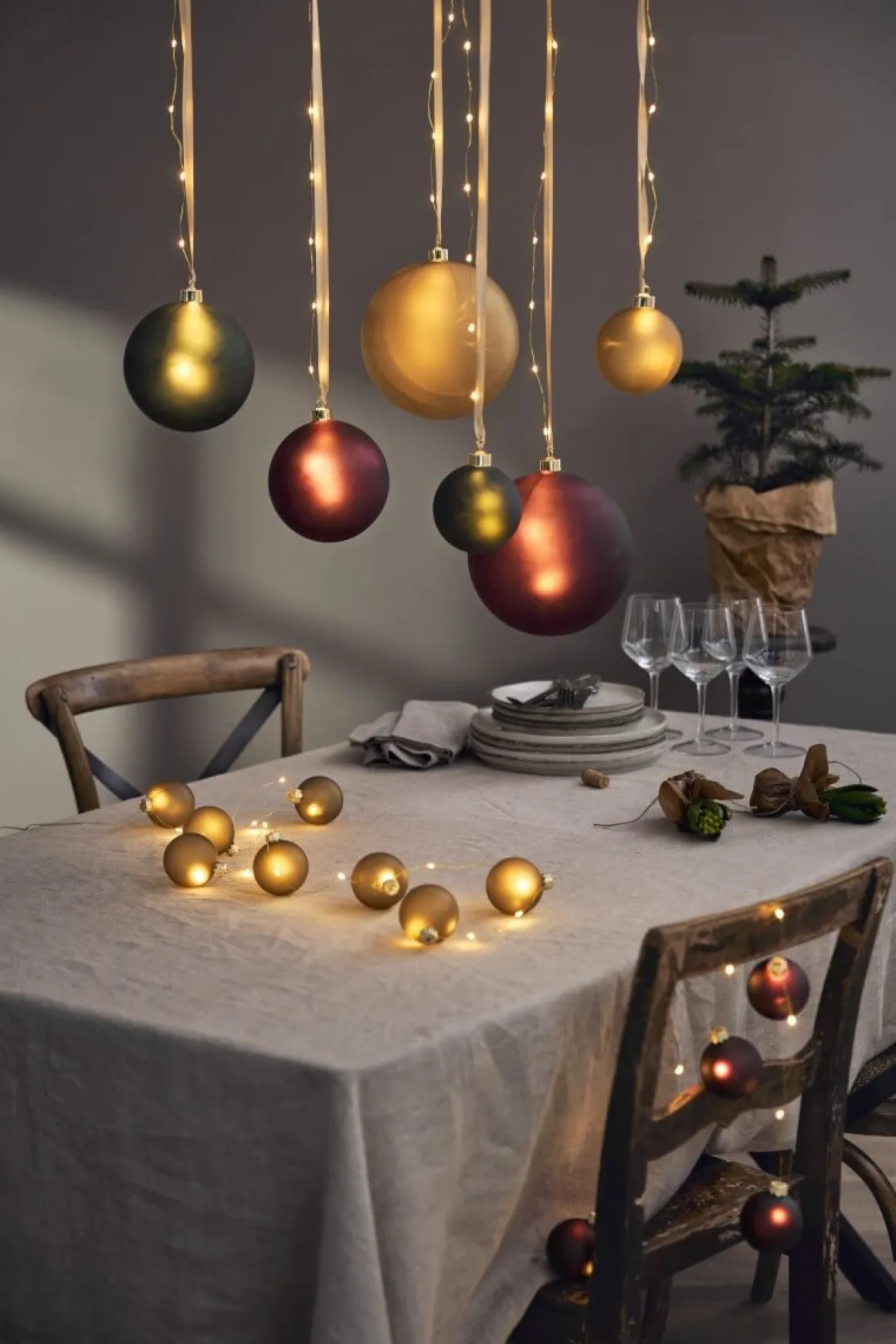 BLISS Ljusslinga Batteri 1,6m 22LED Varmvit/Guld