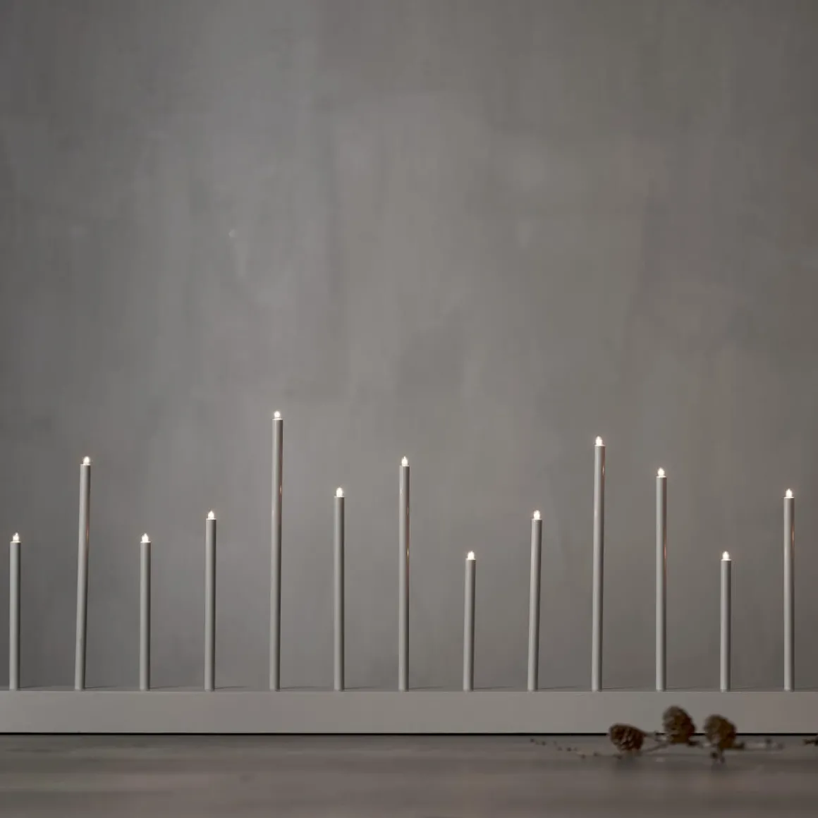 BUZZ Ljusstake 14L 77cm Beige