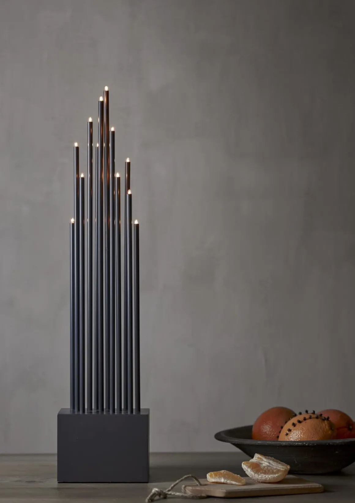 BUZZ Ljusstake 12L 65,5cm Grå