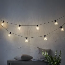 CIRCUS COMB Ljusslinga 450cm 10LED Varmvit/Svart