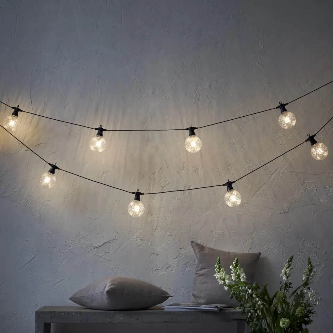 CIRCUS COMB Ljusslinga 450cm 10LED Varmvit/Svart