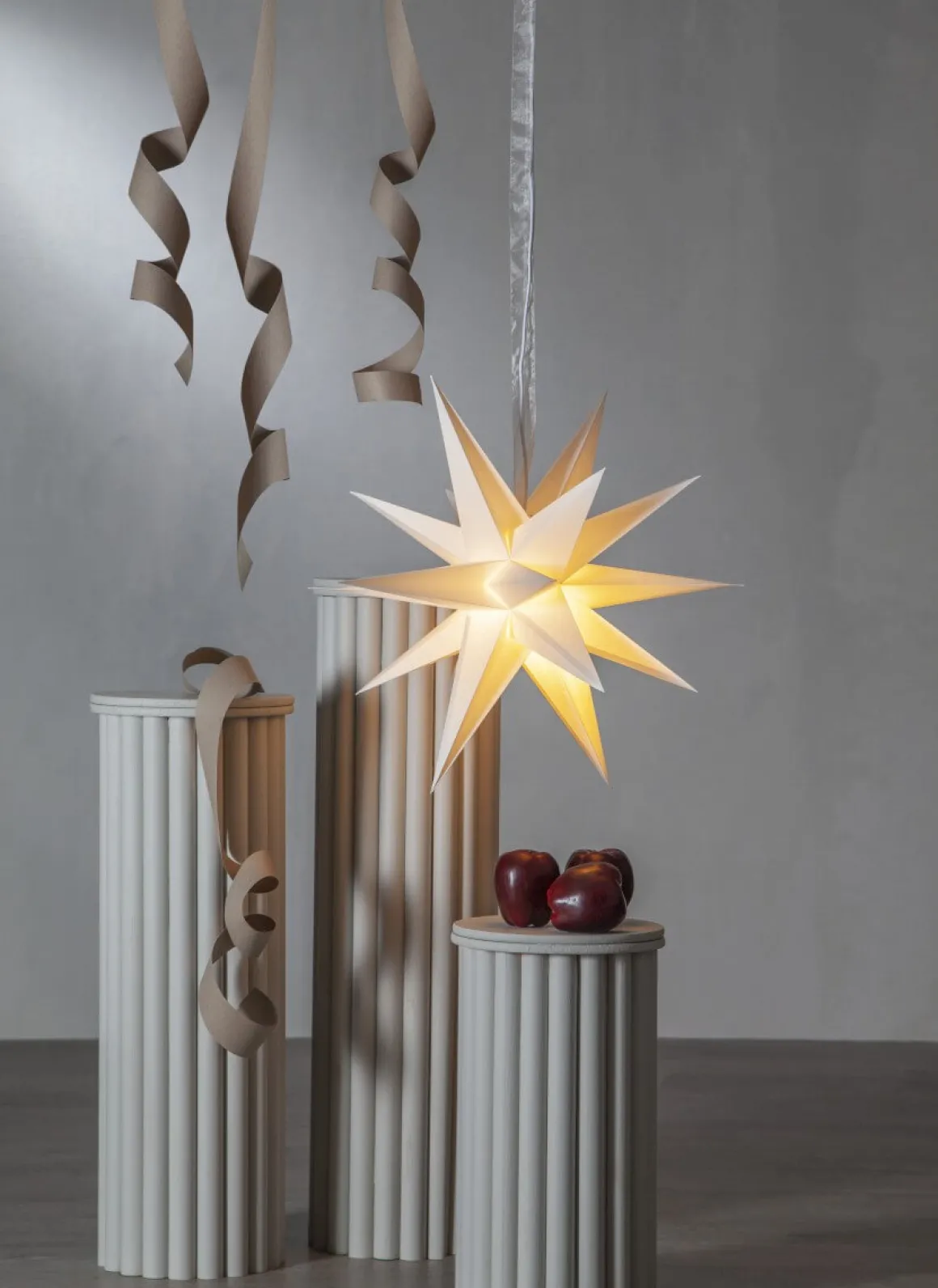 DECEMBER Pappersstjärna 55cm Vit