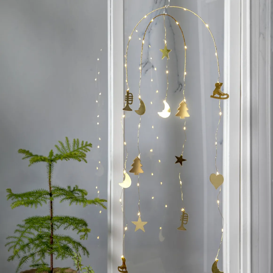 DREAM Hängande dekoration Batteri 90cm Guld