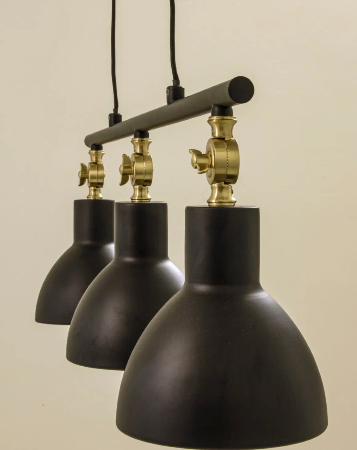 DUBLIN Taklampa 3:a 76cm Svart/Matt Mässing