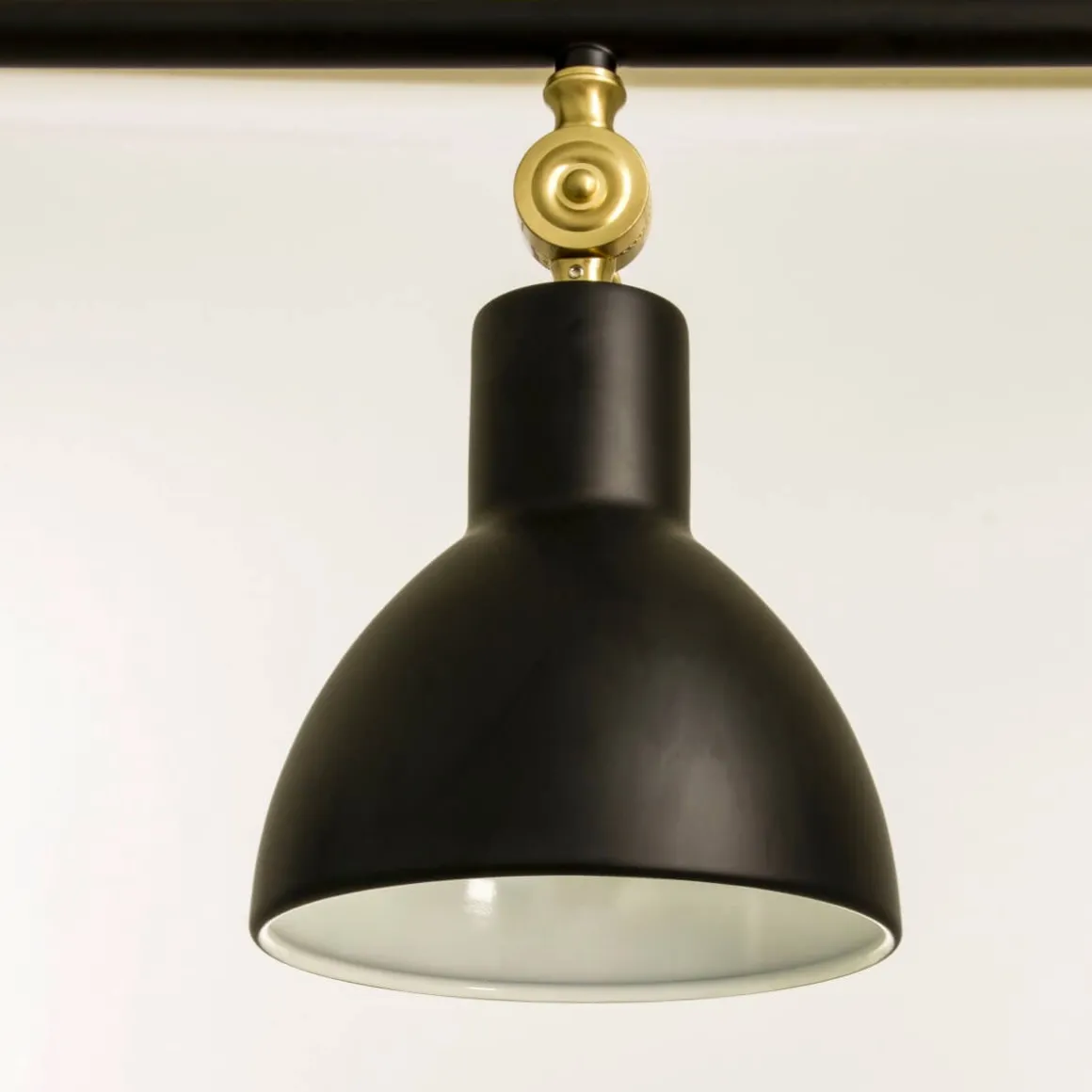 DUBLIN Taklampa 3:a 76cm Svart/Matt Mässing