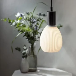 E27 DREAM Decoled 3.5W 3000K 210lm Vit LED-Lampa