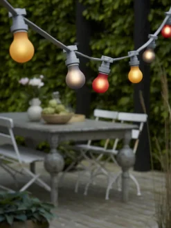 E27 Normal Dimbar Party 2.5WW 150lm Gul LED-Lampa