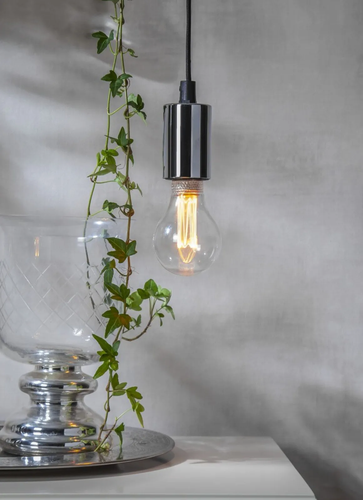 E27 Normal Dimbar 2.3W 1800K 70lm Klar LED-Lampa