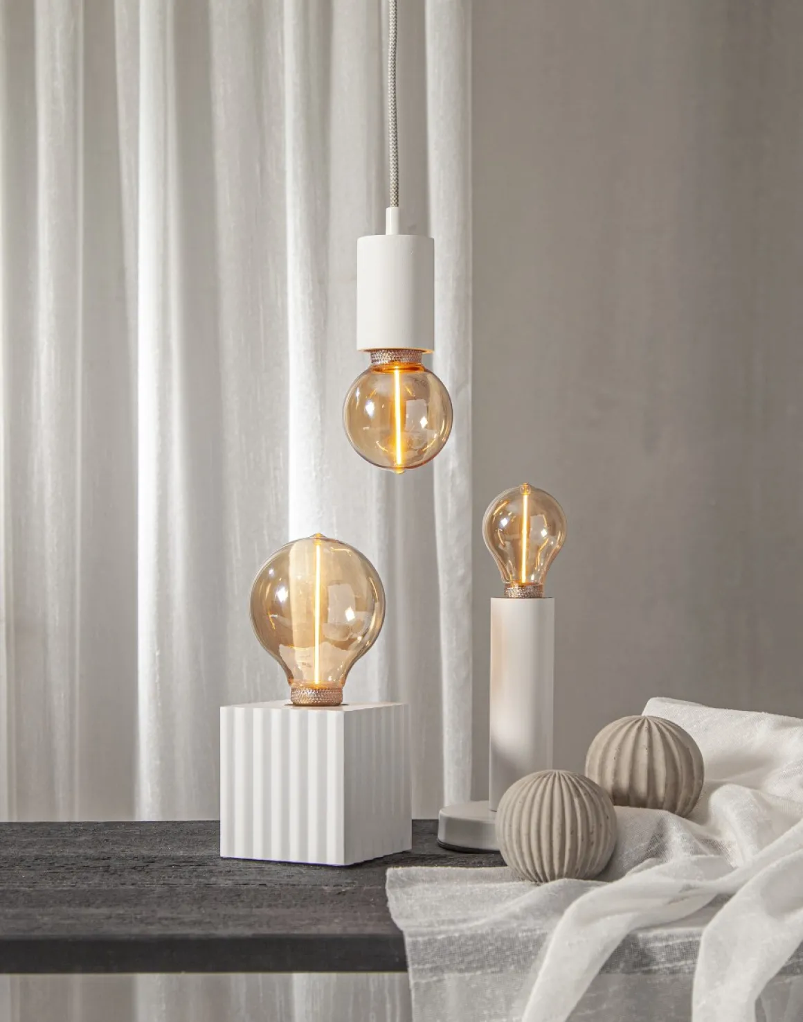 E27 Normal 3-Steg Dimbar Minne DecoLed 2W 1800K 100lm Amber