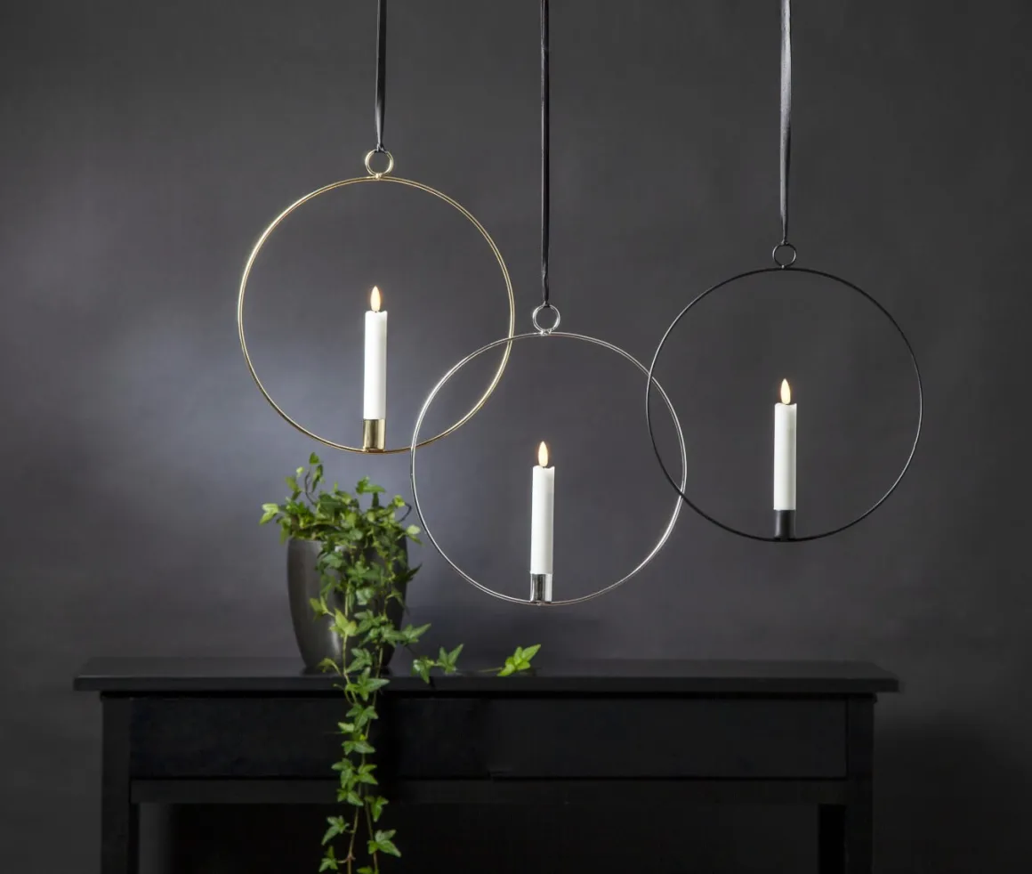 FLAMME RING med Batteridrivet Antikljus 28,5cm Svart