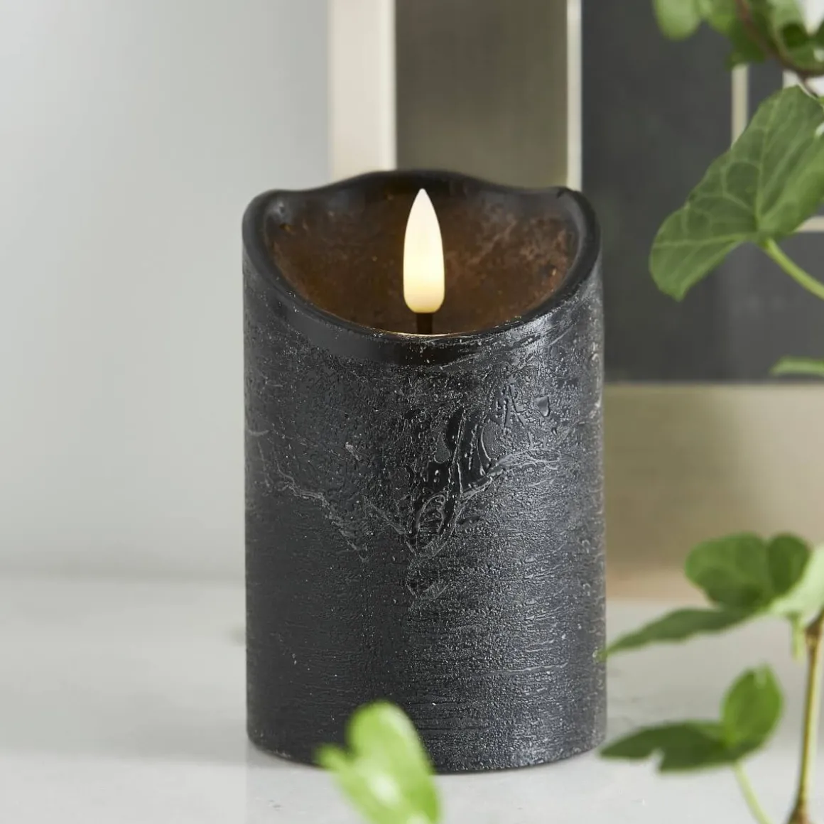 FLAMME RUSTIC LED-Blockljus 12,5cm Svart