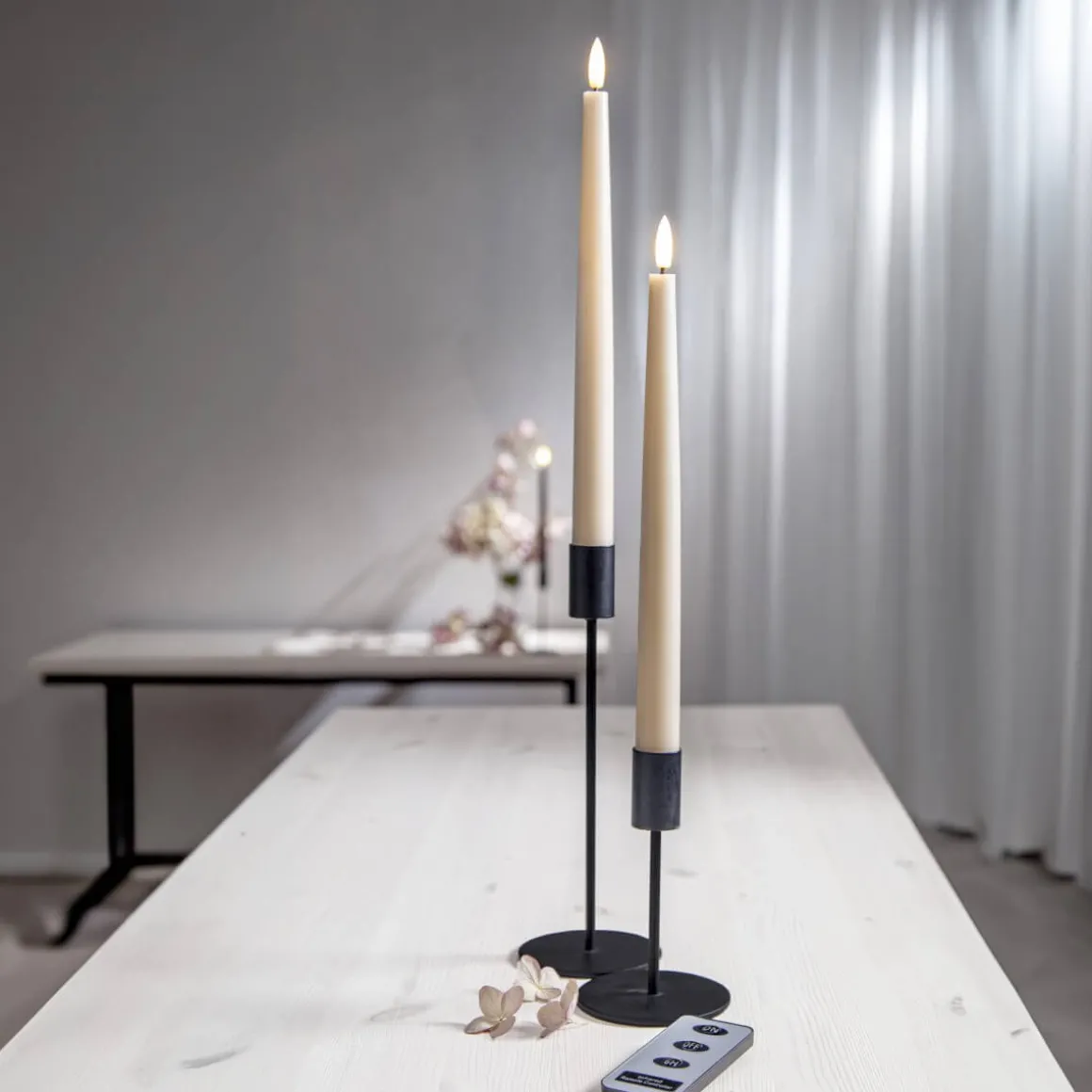 FLAMME SLIM LED-Antikljus 2-pack 28 cm Beige