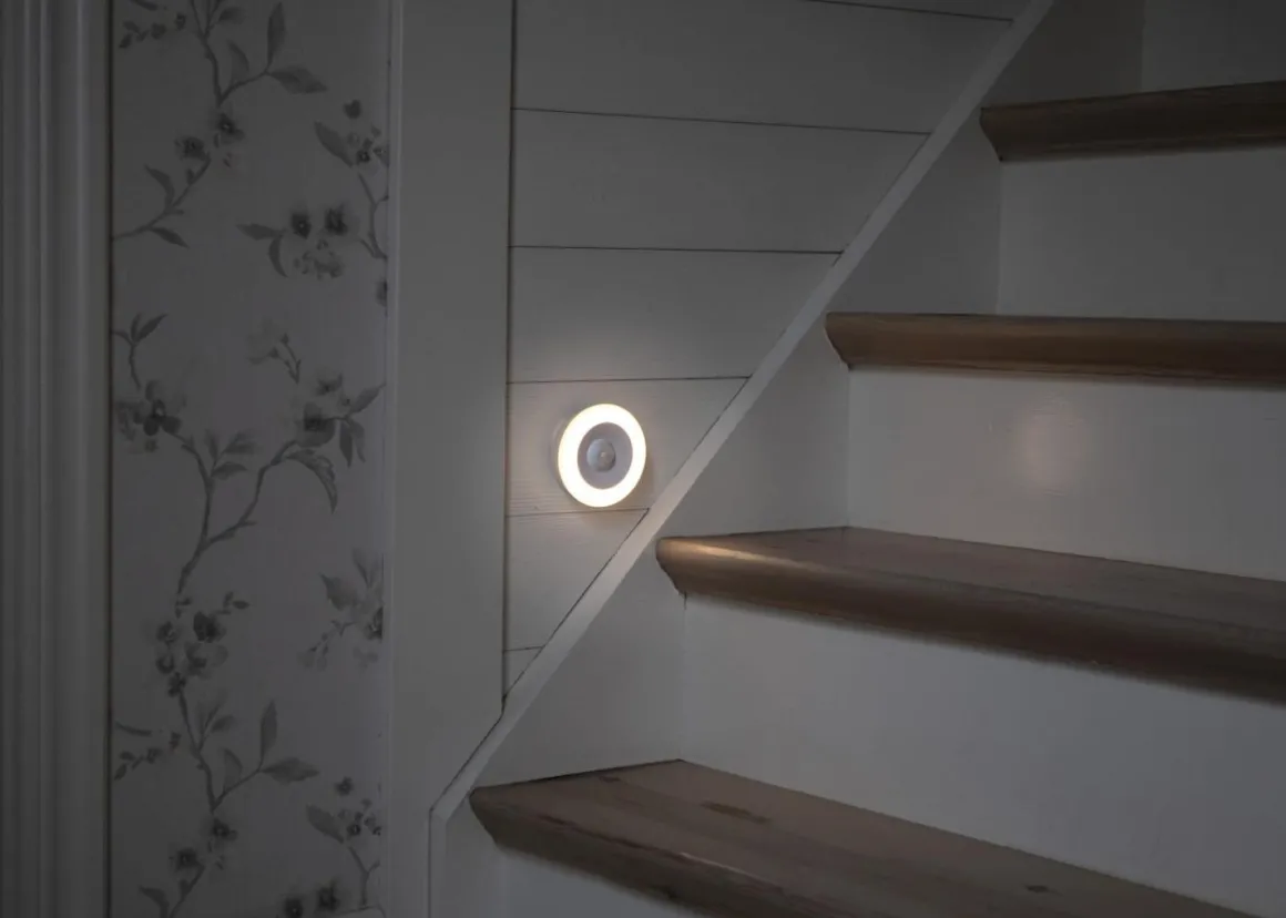 FUNCTIONAL Nattlampa Batteri 8,6cm Vit