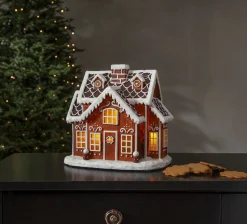 GINGERVILLE Panorama Pepparkakshus Batteri 26cm Brun