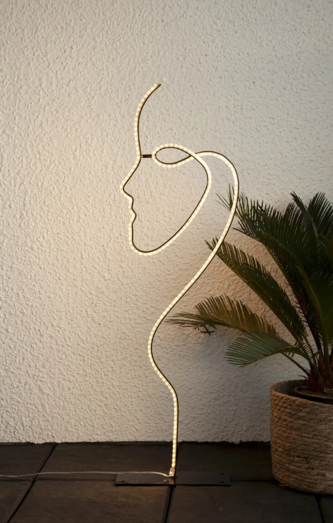 GRAFICO Siluett 88cm Svart IP44