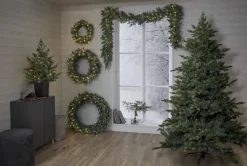 GREYLAND Julgran 210cm Grön