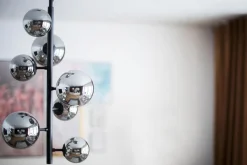 MOLEKYL Taklampa Lodrät 7L 38cm Svart/Rökgrå