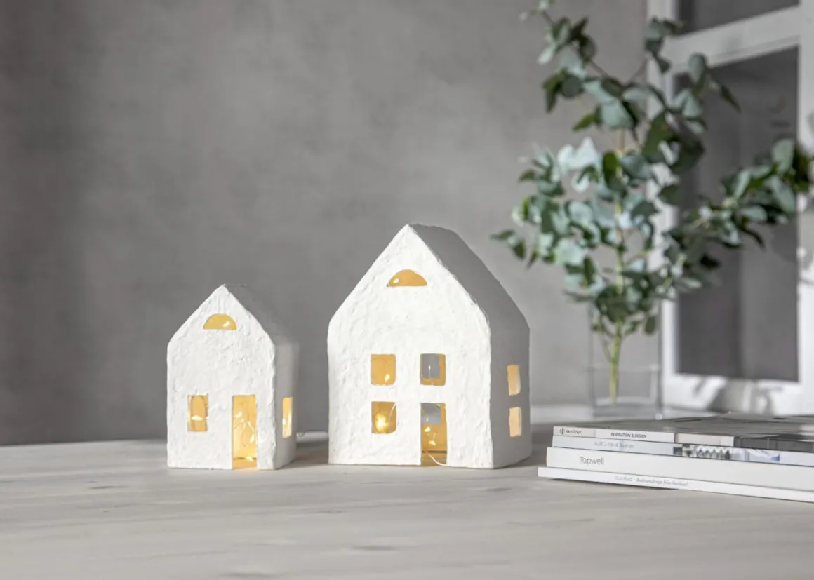 PLAIN Inomhusdekoration Hus 20cm Vit