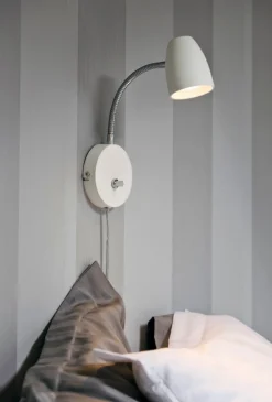 SANDNES Vägglampa 24cm Vit/Krom