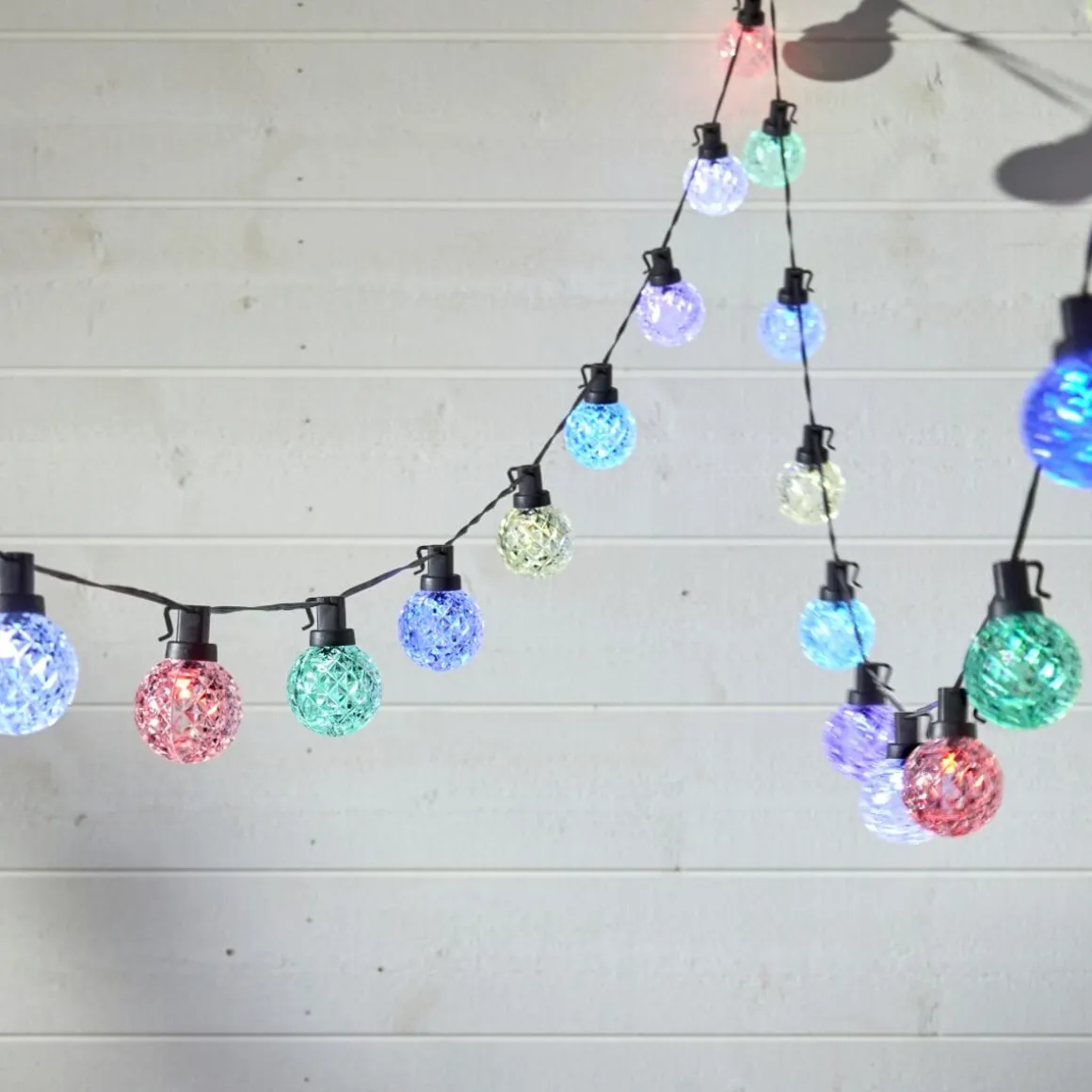 SMART PARTY LIGHT Ljusslinga 25L Batteri 5m 25LED Multi/Svart