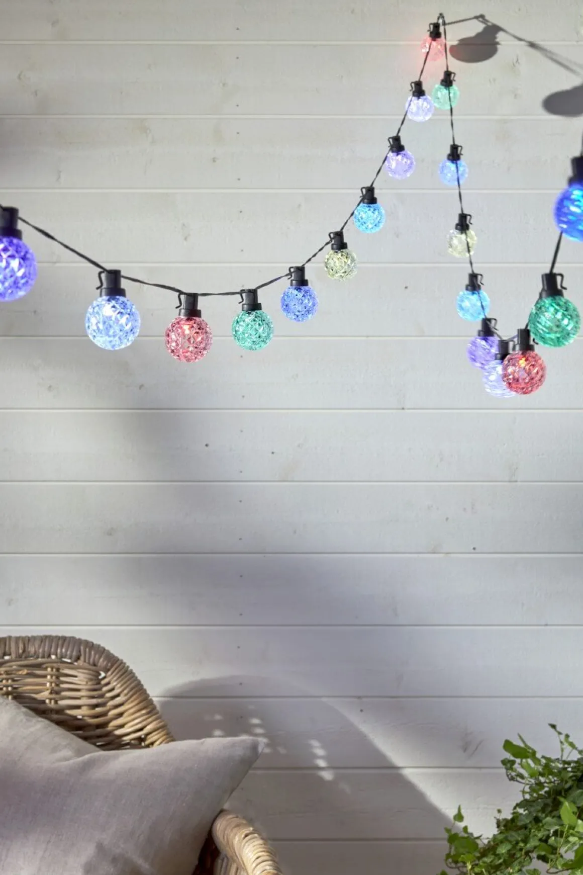 SMART PARTY LIGHT Ljusslinga 25L Batteri 5m 25LED Multi/Svart