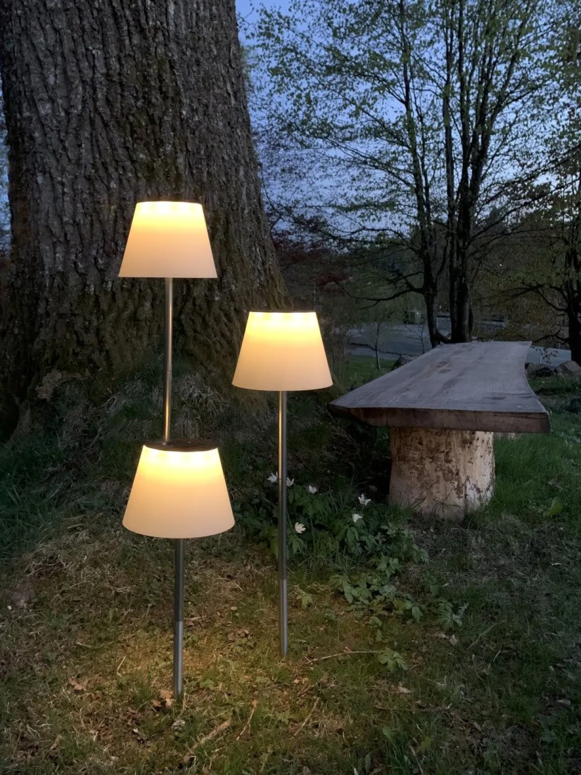 SOLINI Solcellslampa 90cm Vit