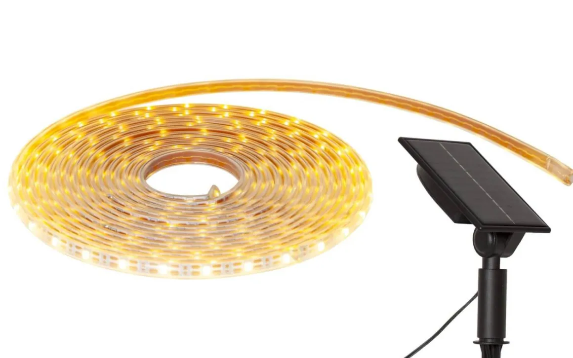 STRIP LIGHT Solcells-ljusslinga 500cm Transparent