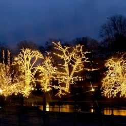 SYSTEM LED EXTRA Ljusgardin 4m 204LED Varmvit/Svart IP44