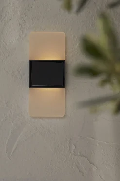 WALLY FROST Solcells-vägglykta 14cm Svart/Vit IP44