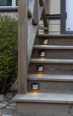 WALLY Vägglykta Solcell 2-Pack 8cm Silver